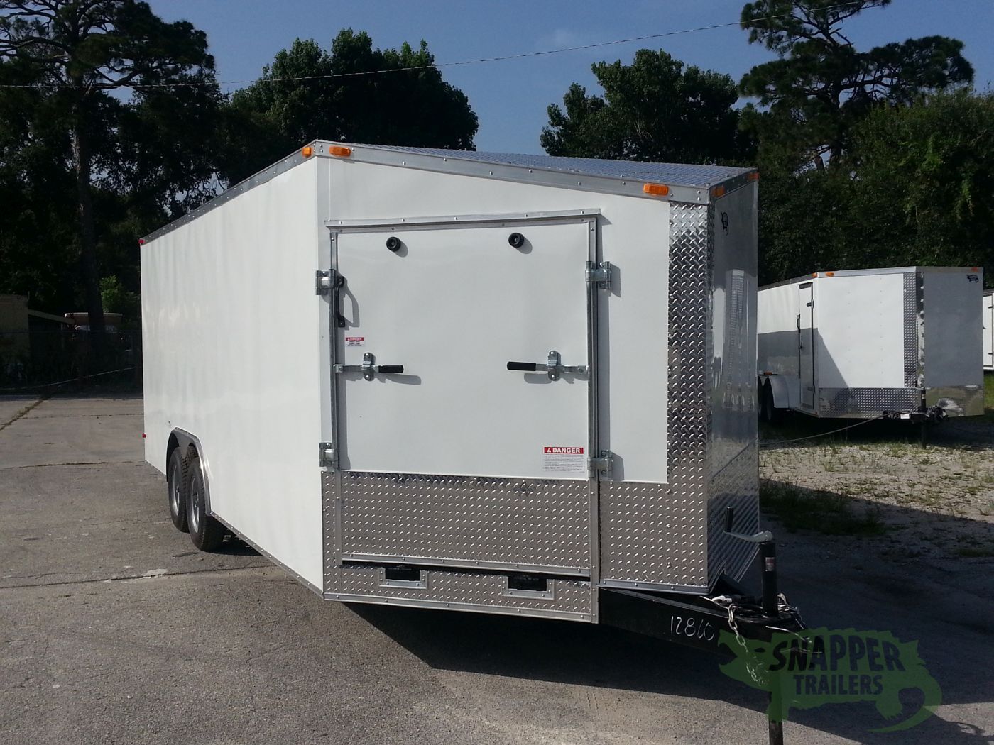 South Georgia Cargo 8.5x20 TA Trailer - White, Ramp, Ramp in Slanted V-Nose, Screwless, LED, D-Rings
